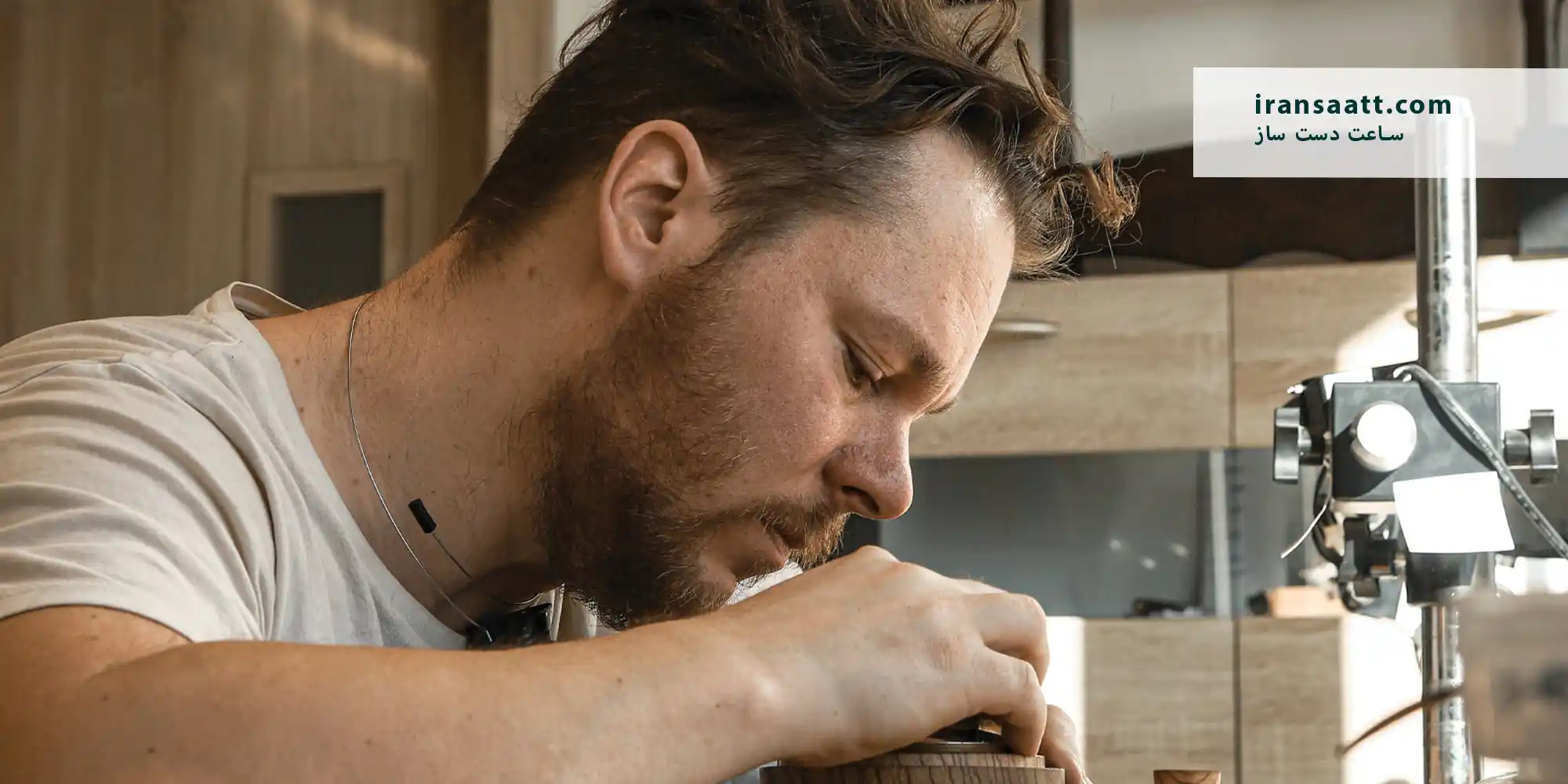 ساعت دست ساز